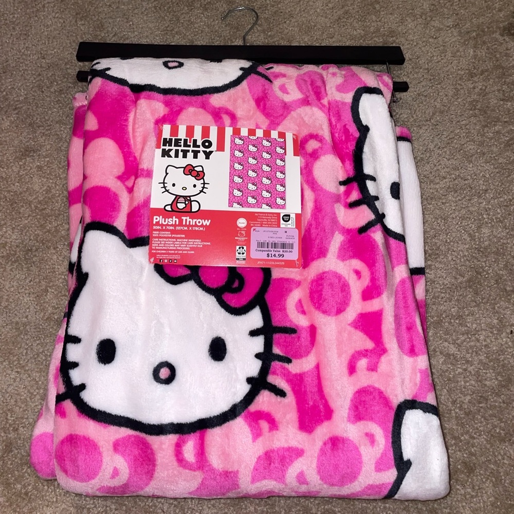 NWT Hello Kitty Throw Blanket